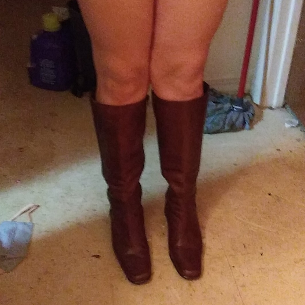 Brown over the knee